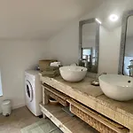 Appartement Cocon De Charme, Domaine Cornevent Lyon, Parc & Piscine Vernaison